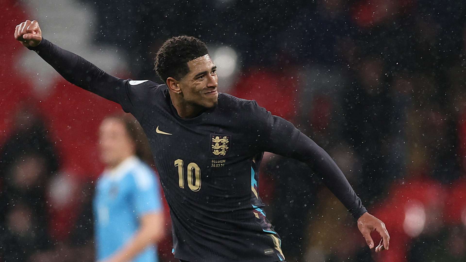 随着更多新 随着更多新