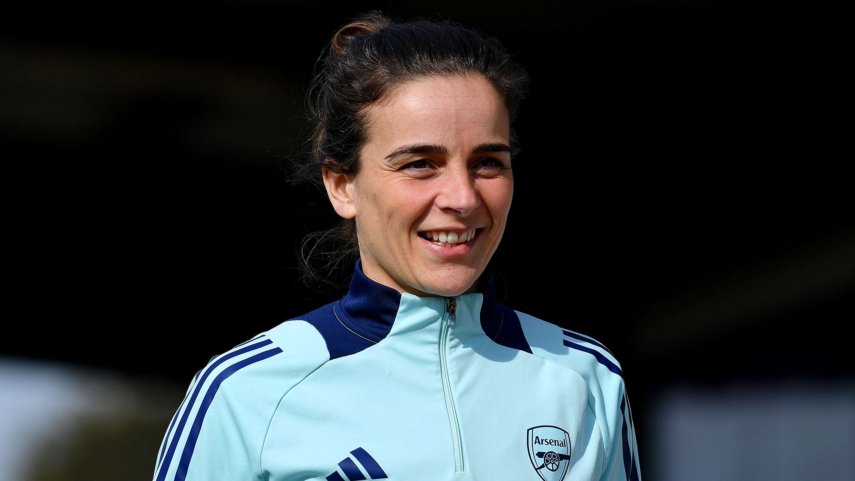 缺乏足够的 缺乏足够的