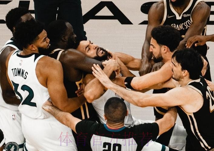 戈贝尔本赛季已累计6次恶意犯规,若无改判将被禁赛一场 戈贝尔本赛季已累计6次恶意犯规,若无改判将被禁赛一场